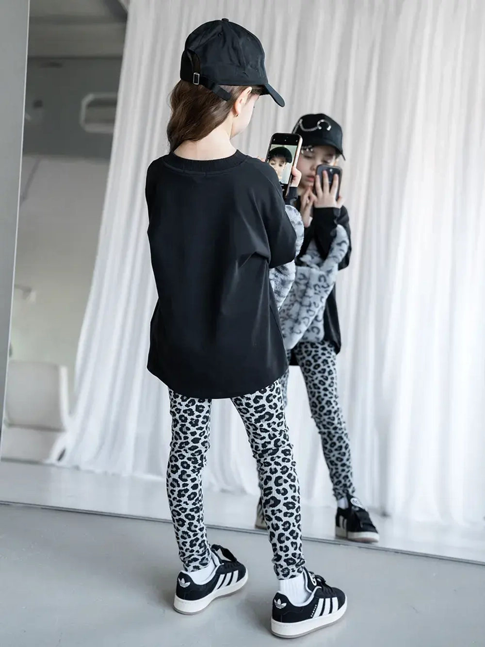 Костюм для девочки на осень