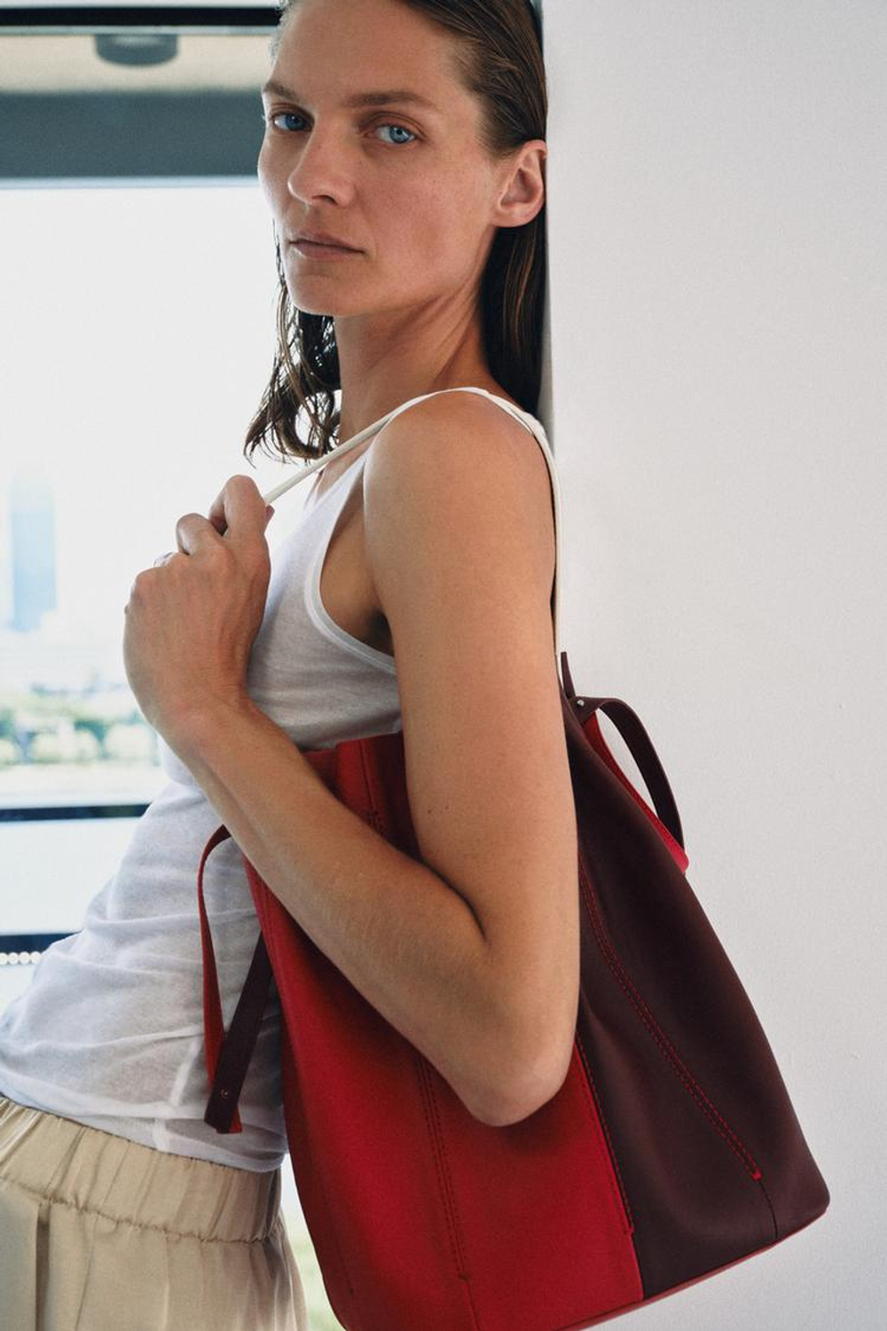 ZARA КОМБИНИРОВАННАЯ КОЖАНАЯ СУМКА, КРАСНЫЙ