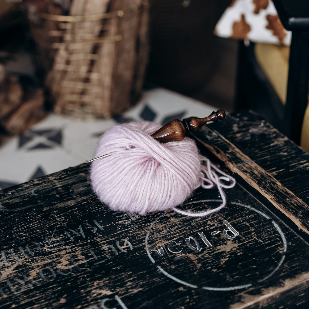 Железный крючок для вязания с деревянной ручкой из древесины кедра размером 0,8 мм. K215