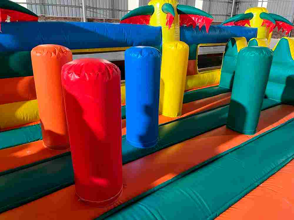 Коммерческий надувной батут "Змей Горыныч 3"  3 модуля 18*10*9 м