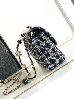 Chanel Bag 19 cm