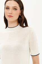 23374 Джемпер женский (молочный / черный)