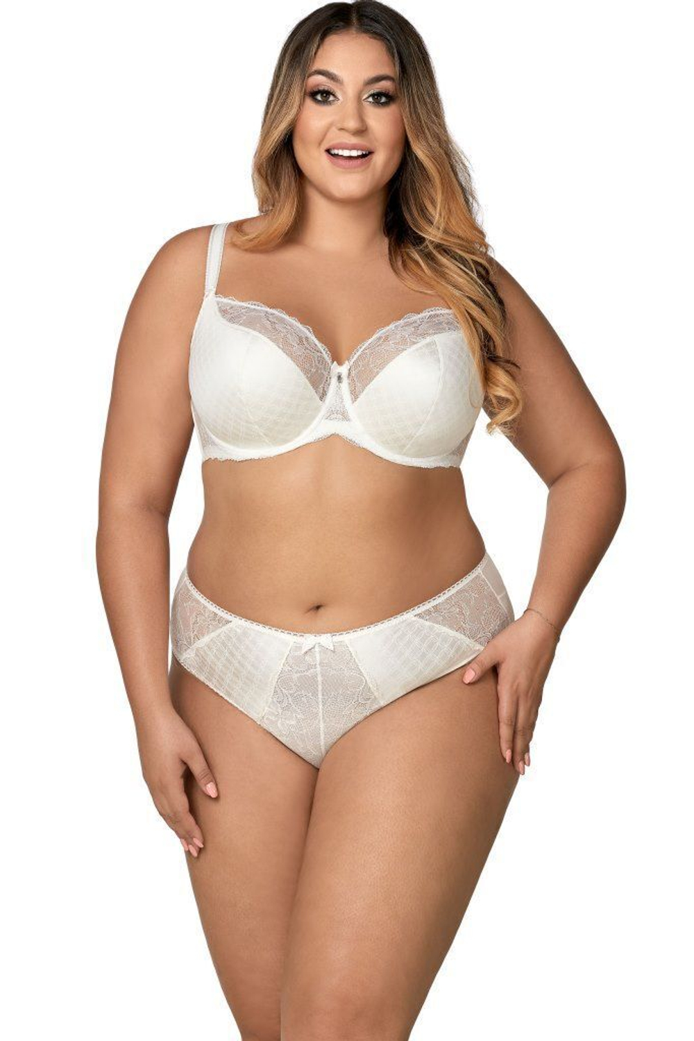 Бюстгальтер plus size со сшивными чашками и нежным кружевом (Размер: 90I) (Цвет: кремовый)