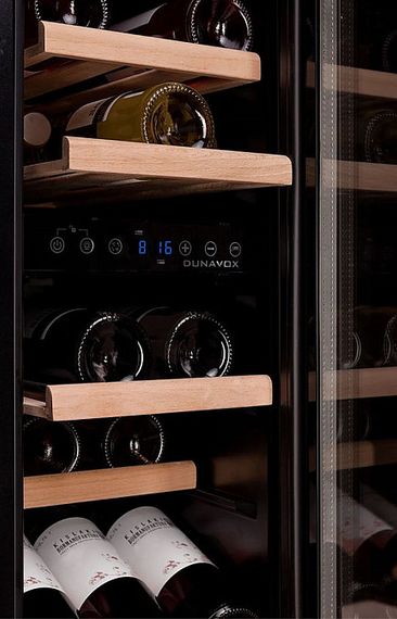 Винный холодильник Dunavox DAUF-19.58SS