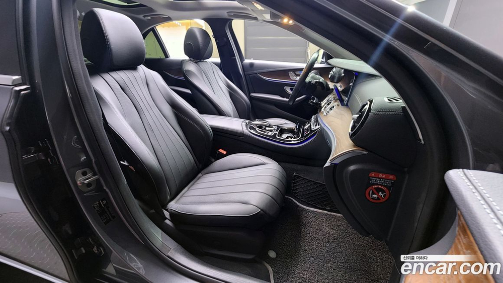 Mercedes-Benz E-Class W213 E300e Exclusive (11.2019)