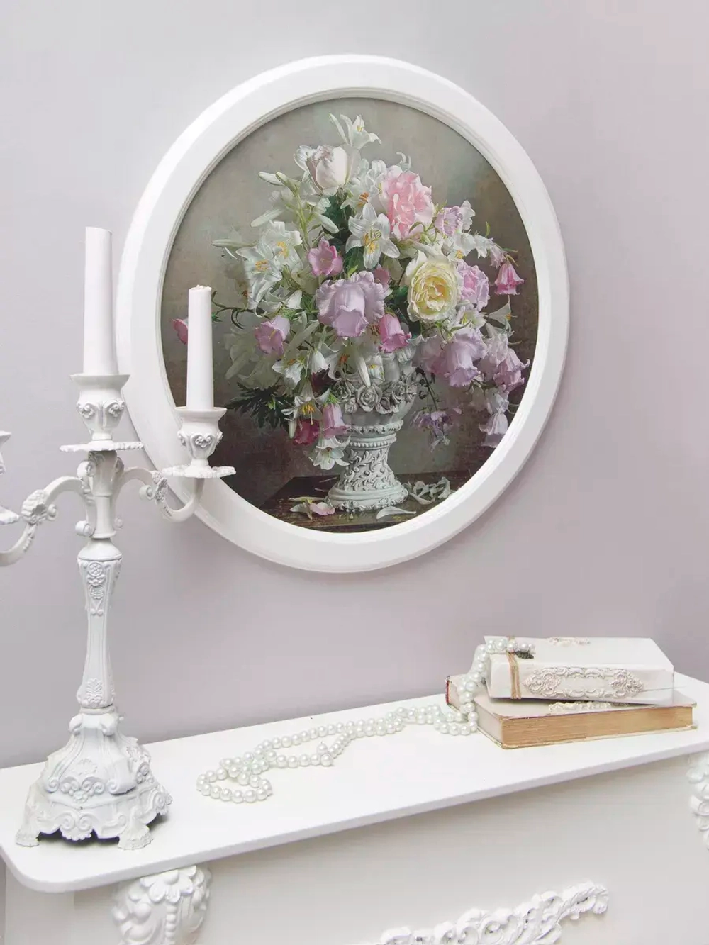 Картина на холсте в круглой деревянной раме 50 см