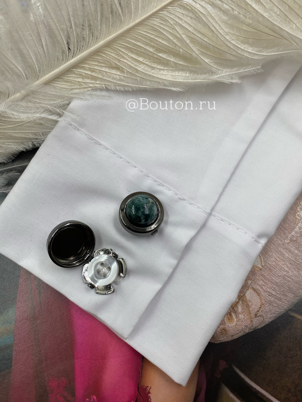 Накладка на пуговицу графитовые с мраморным зелёным камнем