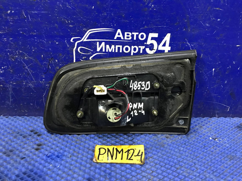 Вставка багажника левая NISSAN LIBERTY 1998