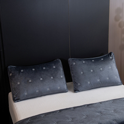 Велюровое покрывало Grande/Грандэ OVS001