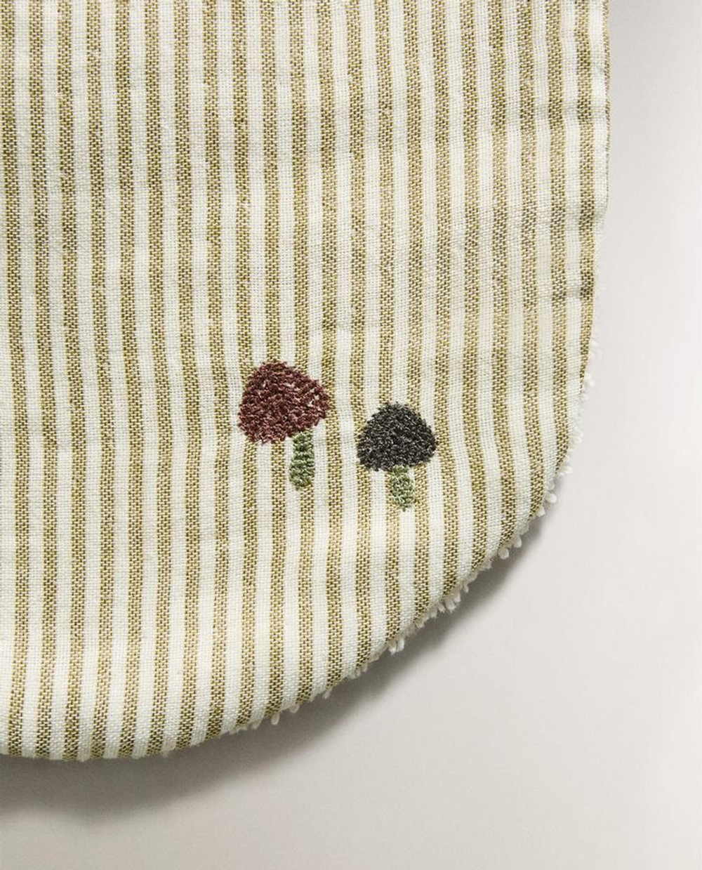 ZARA HOME ДЕТСКИЙ НАГРУДНИК В ПОЛОСКУ, ЗЕЛЕНЫЙ