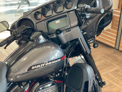 CVO™ Limited® (FLHTKSE), 2020 Harley-Davidson