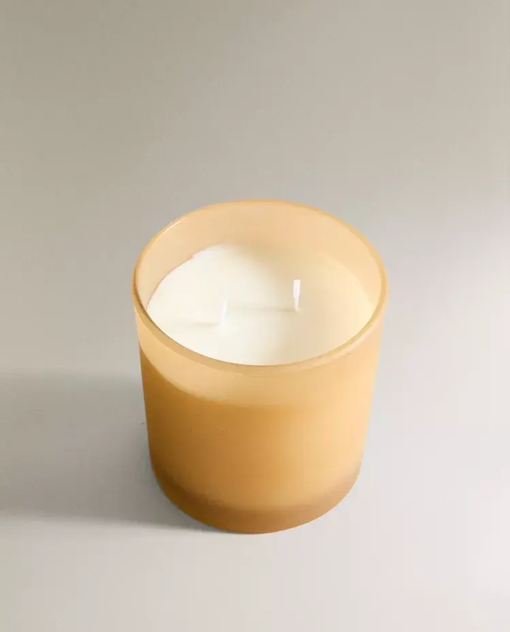 ZARA HOME АРОМАТИЧЕСКАЯ СВЕЧА SILK PEONY