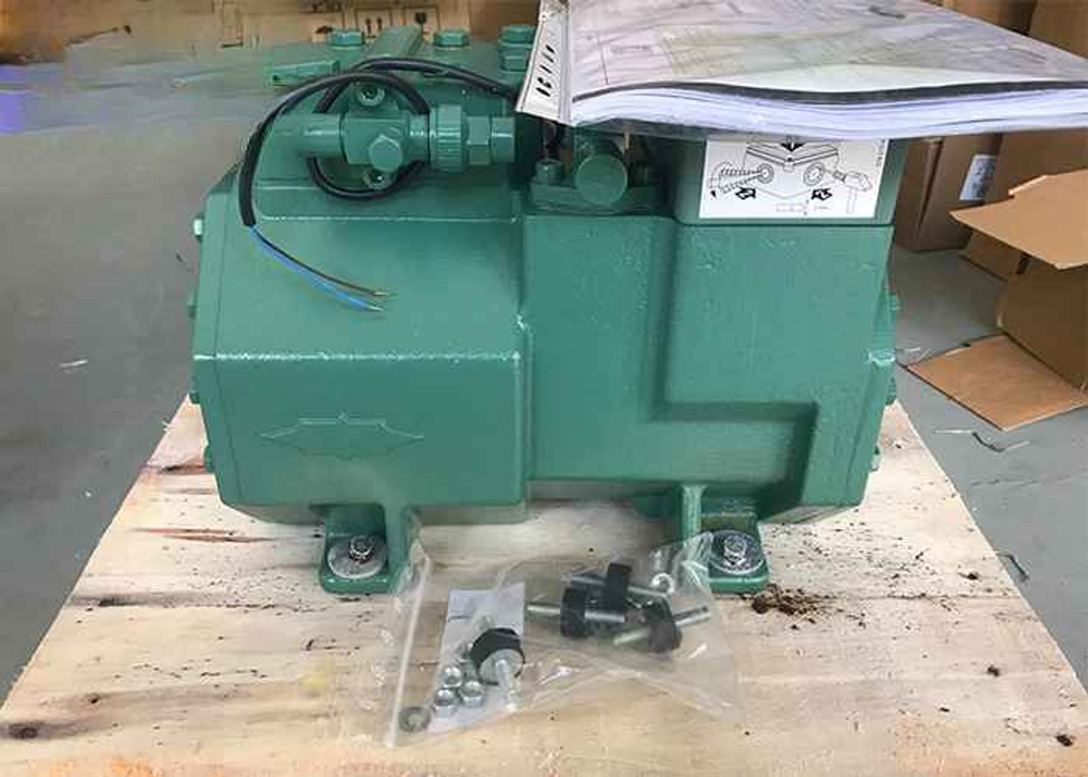 Поршневой полугерметичный компрессор Bitzer 4VES-7Y