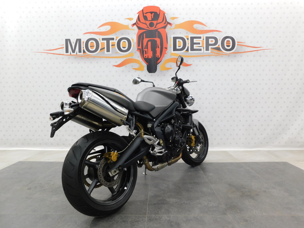 Triumph Street Triple R 038277