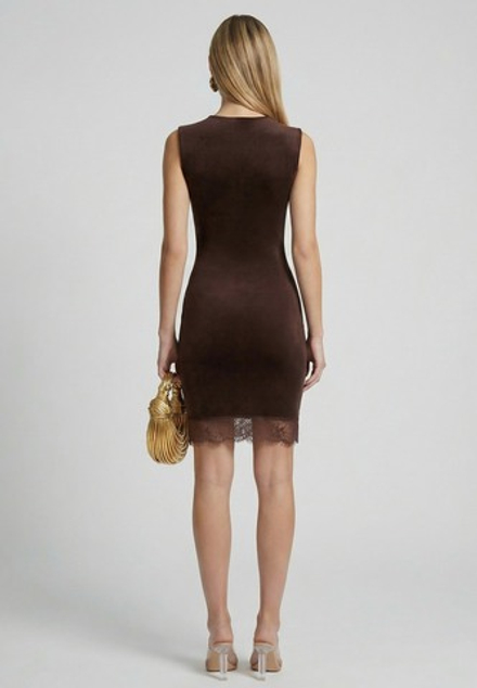 Платье бархатное