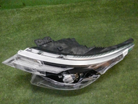 Битая Фара левая Kia Seltos (2019-н.в.) галоген