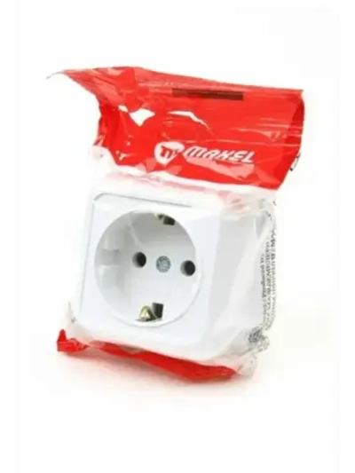 Белая розетка с заземлением для открытой установки