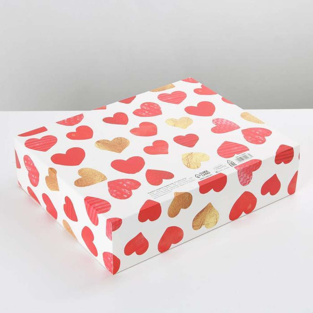 Коробка складная подарочная «LOVE», 31 × 24.5 × 8 см