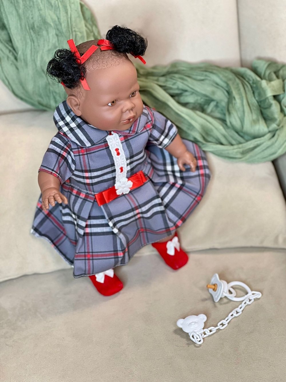 Кукла Berbesa мягконабивная 38см ALICIA в пакете (4354K)