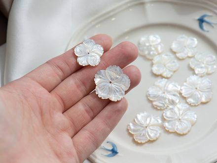 Цветок из перламутра (1штука)