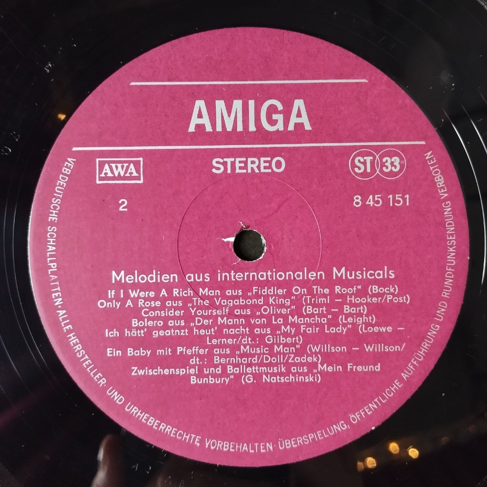 Винтажная виниловая пластинка LP Melodien Aus Internationalen Musicals Мелодии из Международных Мюзиклов (ГДР 1978)