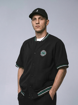 Бомбер с коротким рукавом от New Pole, черного цвета