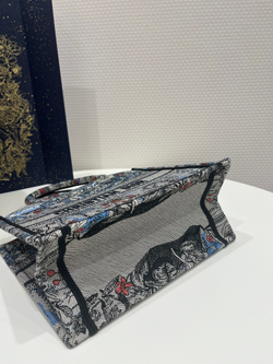 Christian Dior Book Tote 26 cm