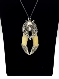 Защитный магический кулон амулет с настоящими Клыками Волка