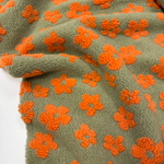 Шерпа Оранжевые цветы на зелёном фоне