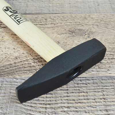 Молоток 300г с деревянной ручкой 30см