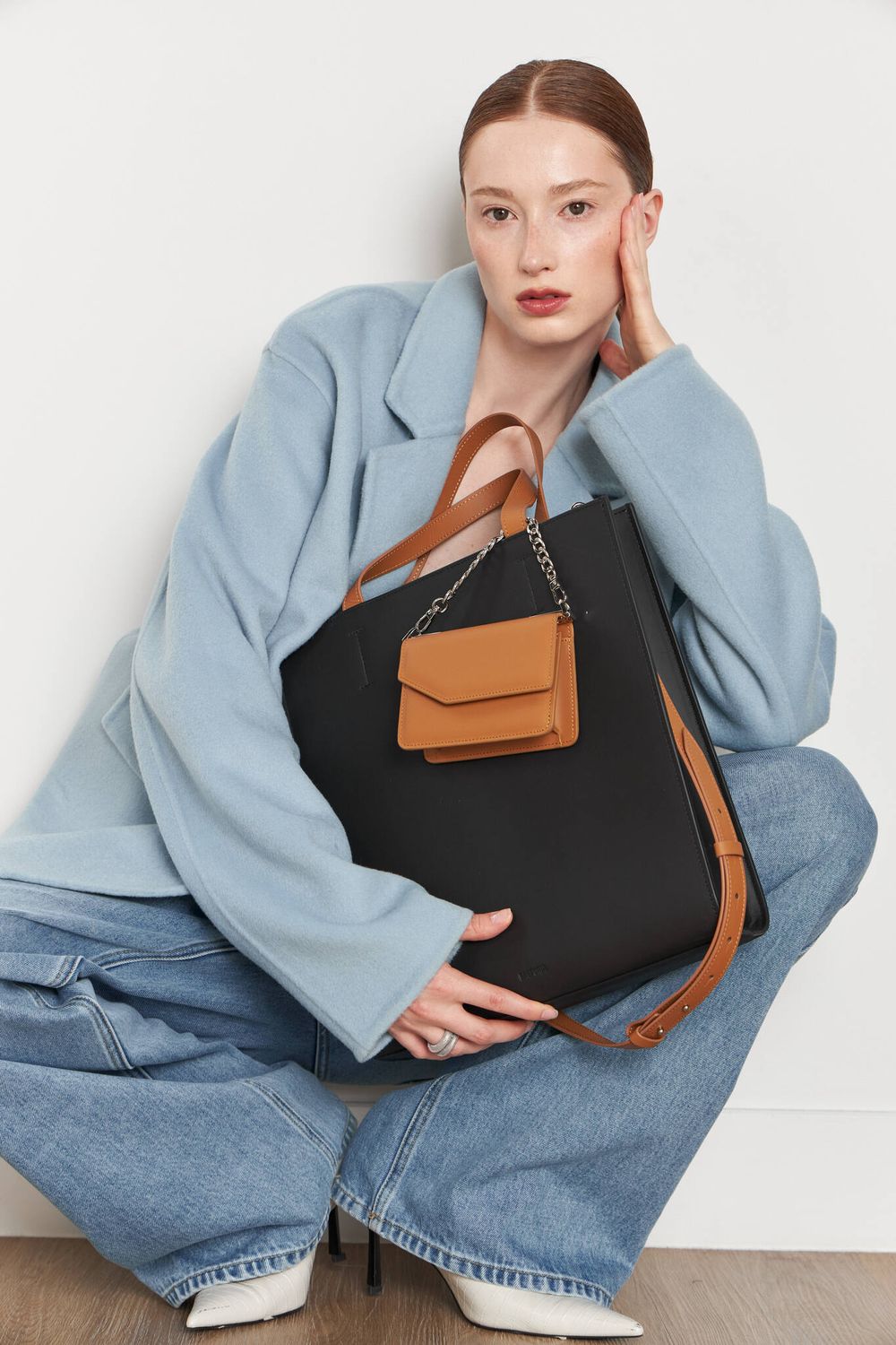 МИНИ-СУМОЧКА «BASE» НЮД