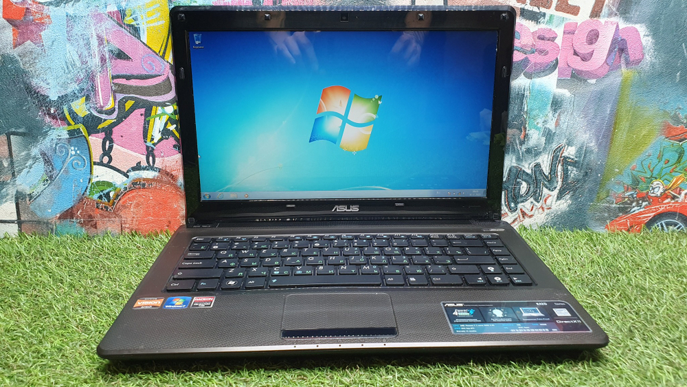 Ноутбук ASUS AMD/4Gb/HD 6470M 1Gb