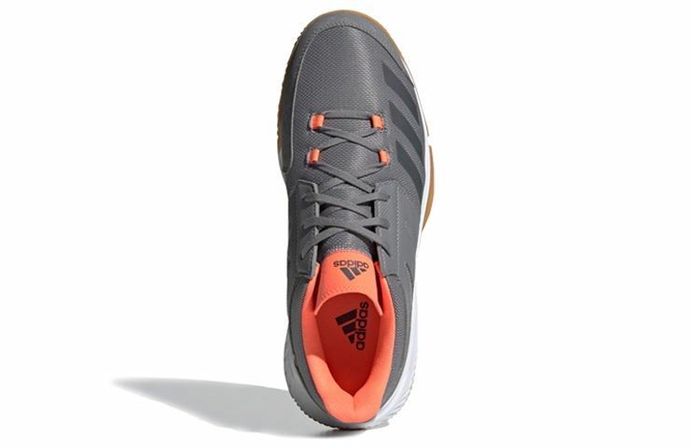 Кроссовки Adidas Essence