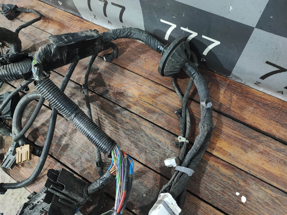 Проводка моторного отсека Nissan Qashqai 2 (J11) 13-24 Б/У Оригинал 24012HL11B