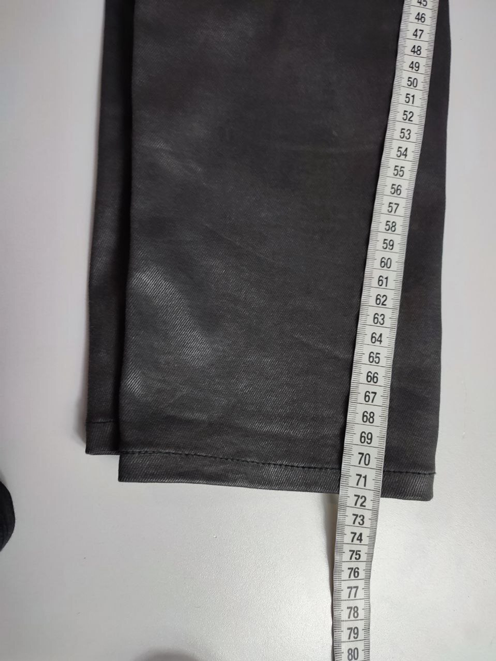 Джинсы с имитацией кожи 48-50 размер