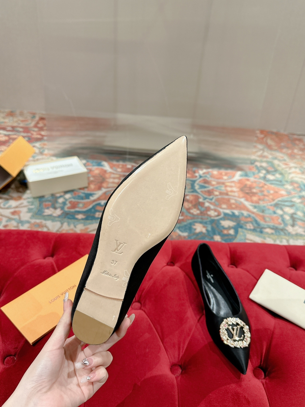 Louis Vuitton Met Flat Ballerina