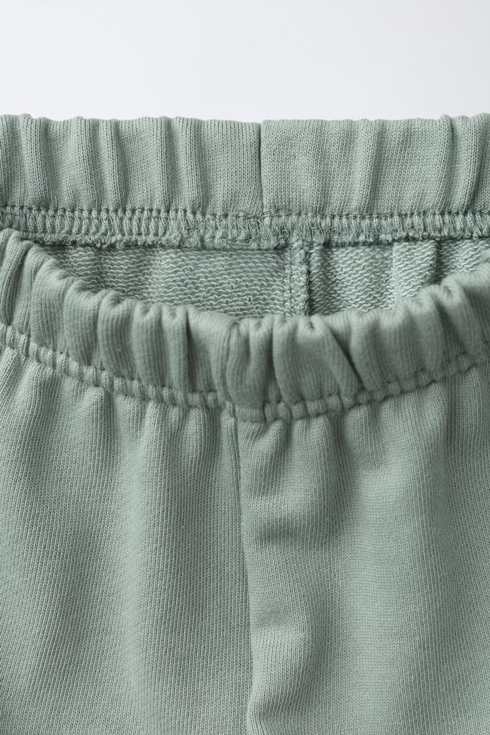 ZARA БАЗОВЫЙ КОМПЛЕКТ ТОЛСТОВКА И БРЮКИ-ДЖОГГЕРЫ, ЛИНЯЛЫЙ ЗЕЛЕНЫЙ