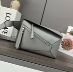 Сумка-мессенджер Loewe