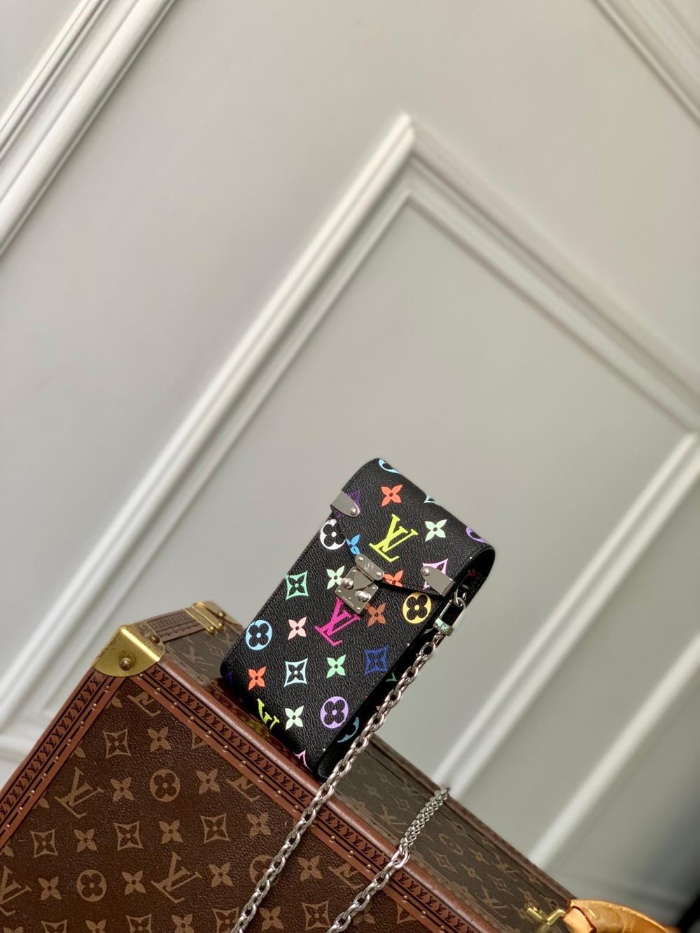 Louis Vuitton Phone Pouch Metis