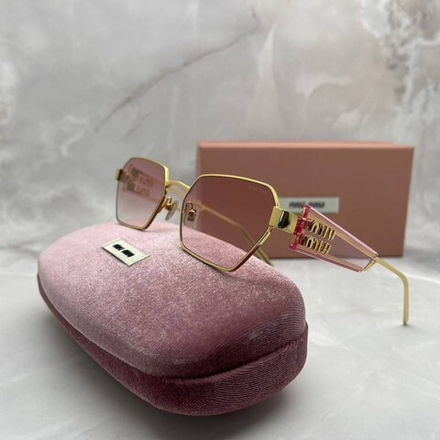 Солнцезащитные очки MIU MIU