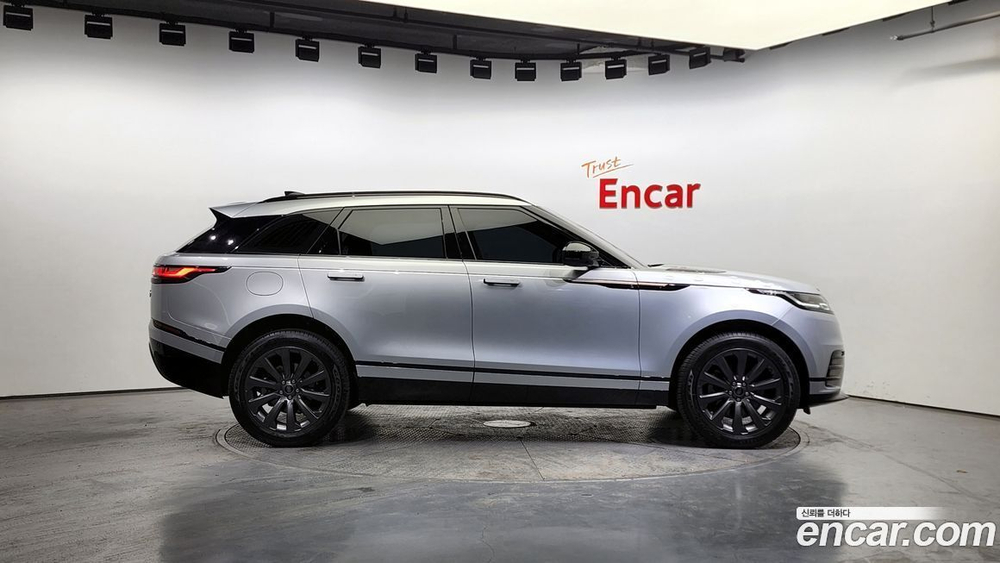 Land Rover Range Rover Bella 2.0 P250 R-Dynamic SE (06.2023)