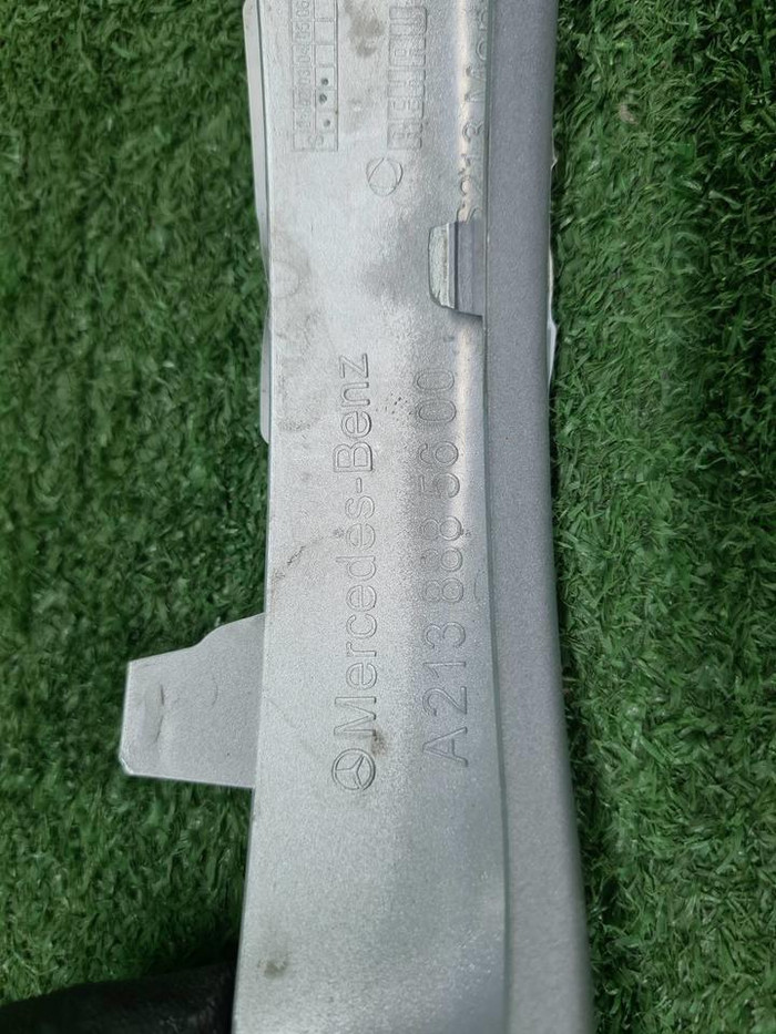 Накладка решетки радиатора Mercedes E W213 (16-21)