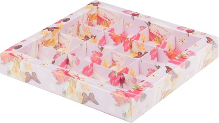 Коробка для 16 конфет с ПВС крышкой (цвет розовая с бабочками)