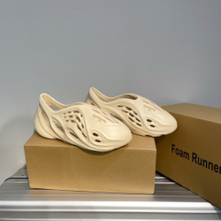 Adidas Yeezy Foam Runner