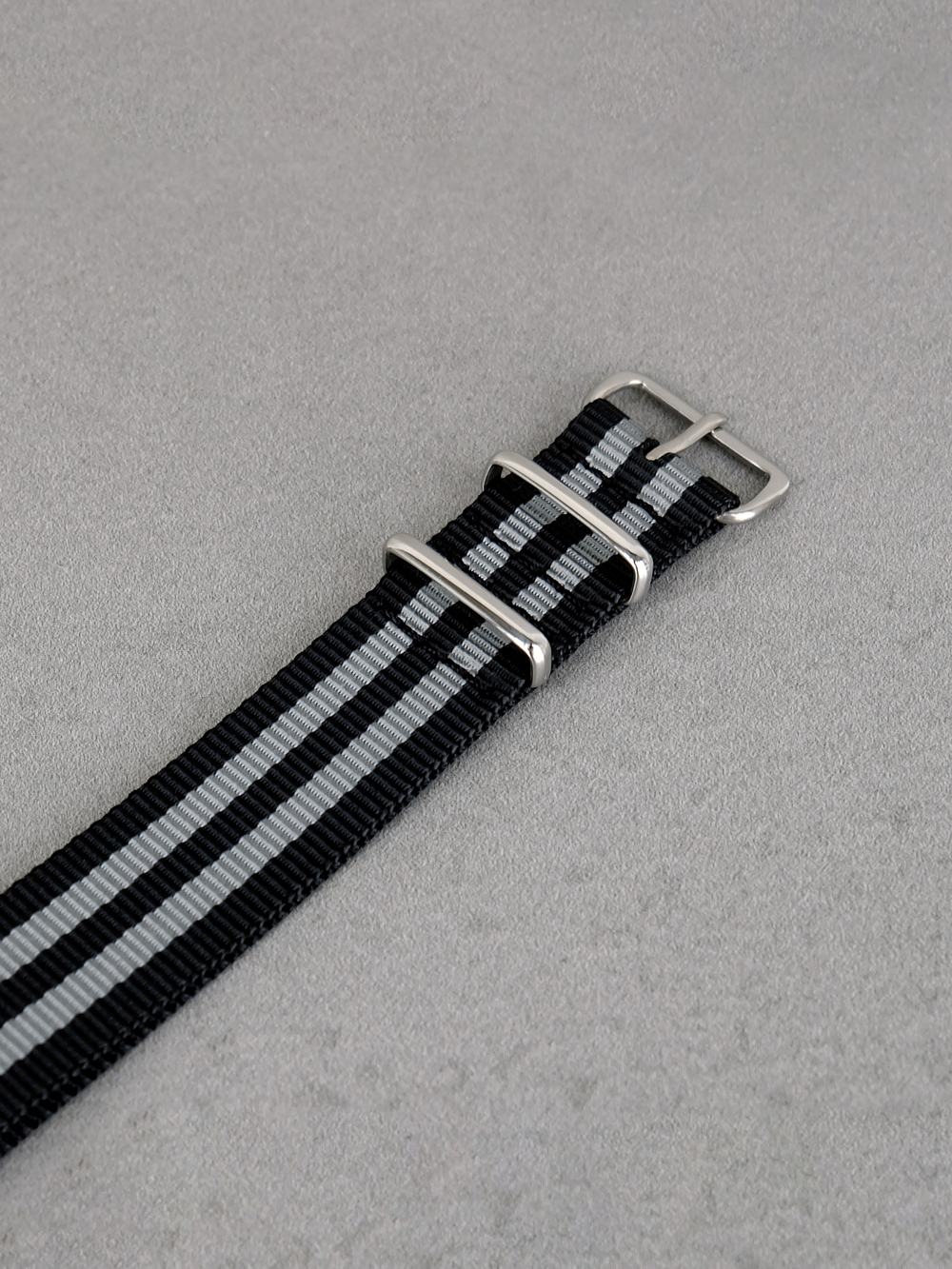 Nato Strap - нейлоновый ремешок для часов