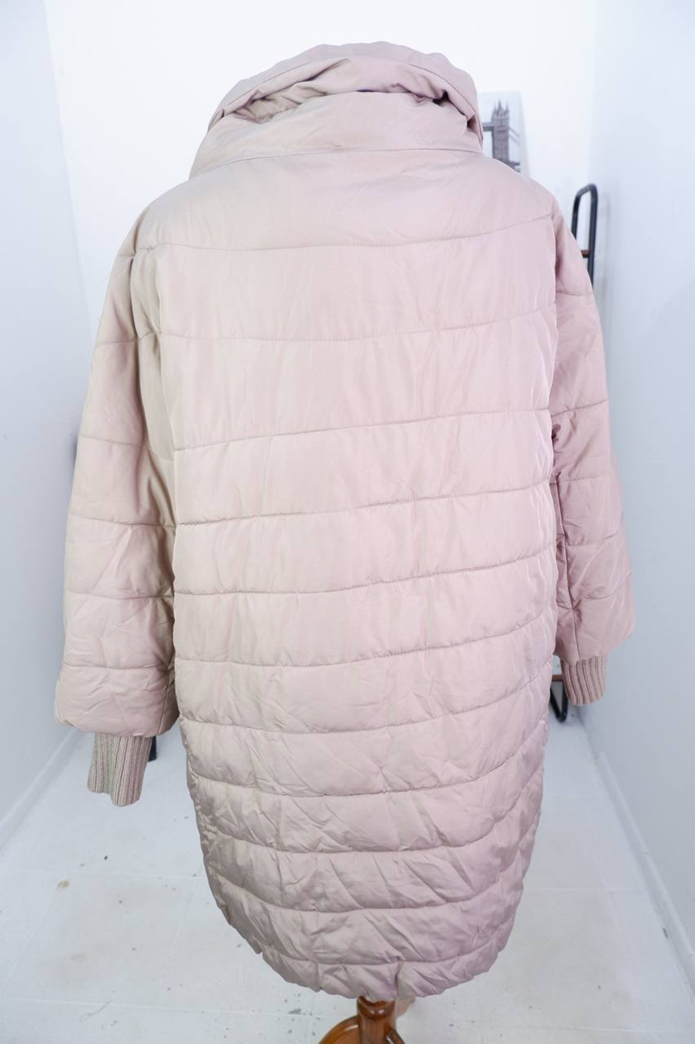 Куртка Amisu светлого оттенка, маркировка 40, визуально на 46 размер