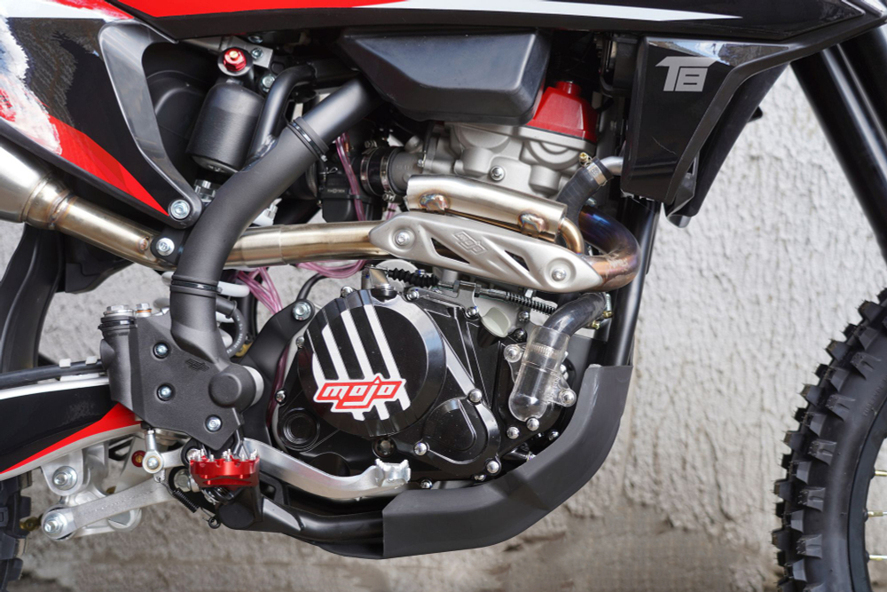 Мотоцикл Кросс BSE T8 Red Storm (Sport)