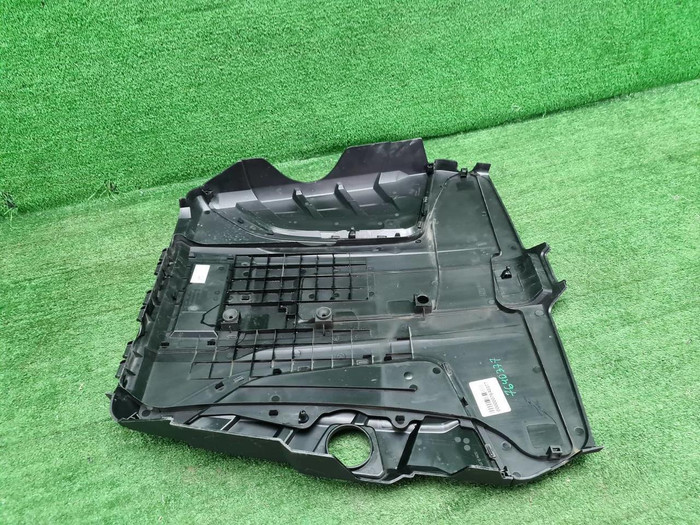 Накладка двигателя VW Touareg 3 (2018-н.в.)