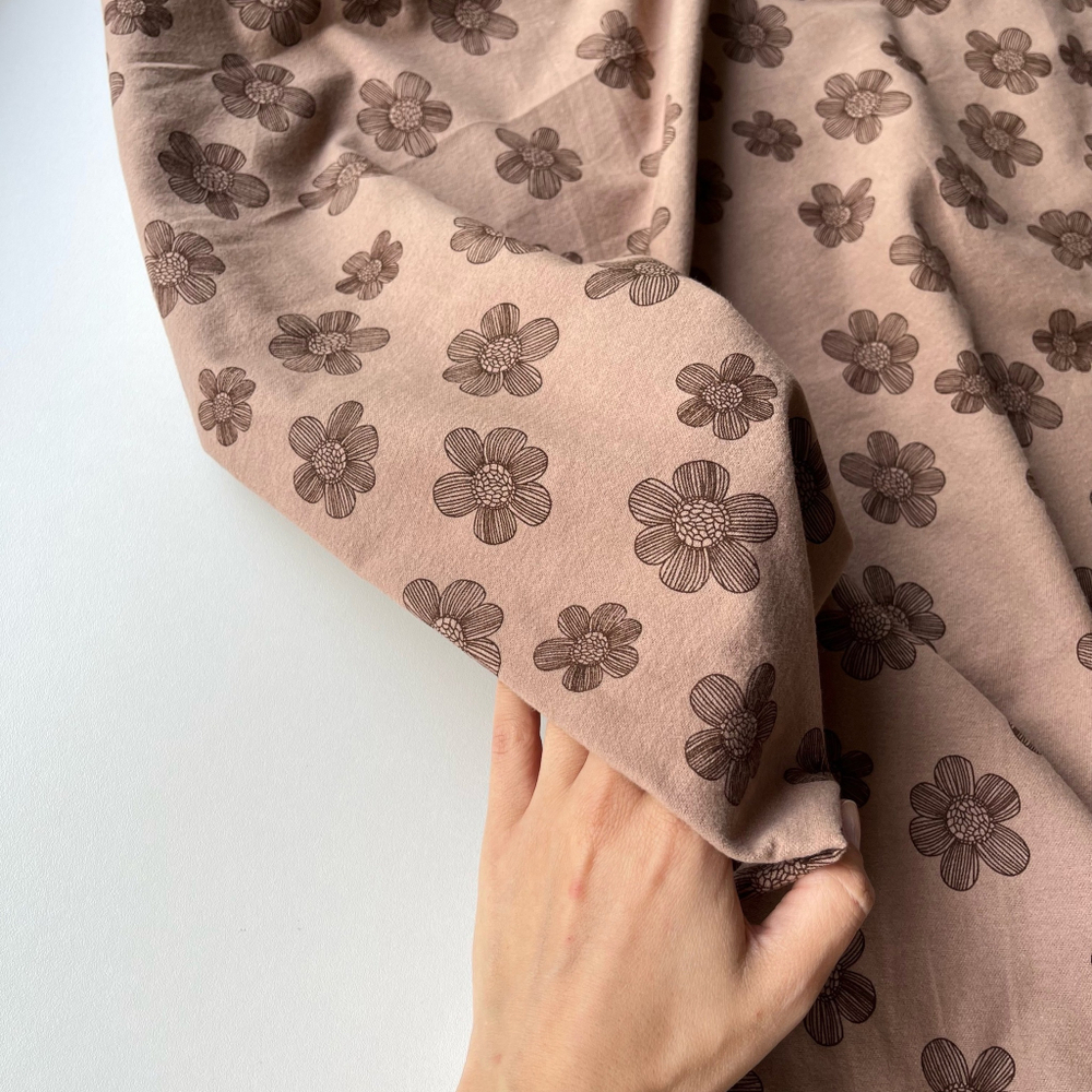 Фланель Крупные ромашки молочный шоколад