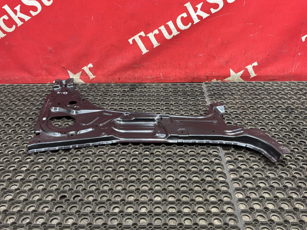 Кронштейн стеклоподъёмника левый 2023г